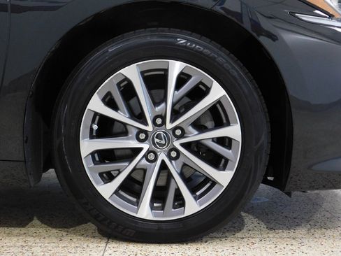 Used 2022 Lexus ES 350 w/ Premium Package image 93