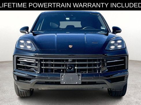 Used 2024 Porsche Cayenne image 5