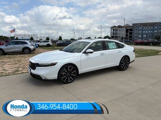 New 2026 Honda Accord Hybrid Touring video 3