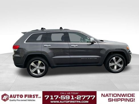 Used 2017 Jeep Grand Cherokee Limited AWD/4WD image 3