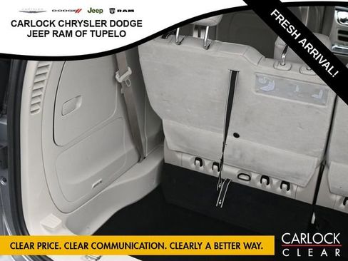 Used 2021 Chrysler Pacifica Touring-L image 39