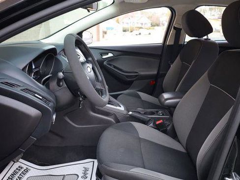 Used 2014 Ford Focus SE FWD image 14