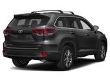 Used 2019 Toyota Highlander XLE image 3