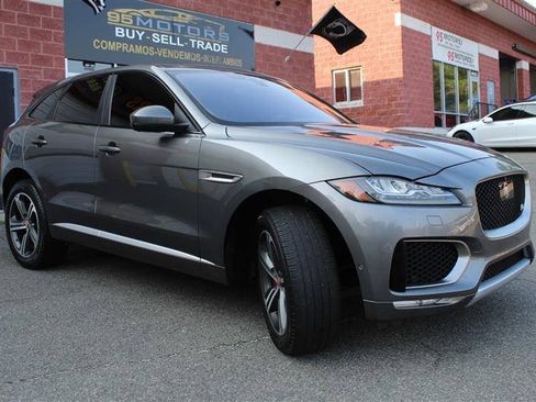 Used 2018 Jaguar F-PACE S AWD/4WD image 7
