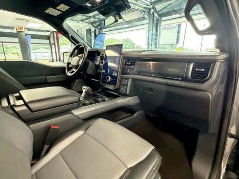 Used 2022 Ford F150 Lightning Lariat AWD/4WD image 21