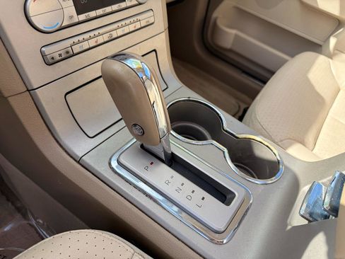 Used 2007 Lincoln MKX AWD image 10