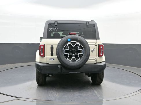 New 2026 Ford Bronco Outer Banks AWD/4WD image 8