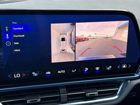 Used 2025 Chevrolet Equinox EV LT w/ Convenience Package image 28