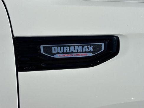 Used 2021 GMC Sierra 1500 Elevation w/ Preferred Package image 5