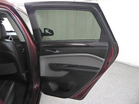 Used 2010 Cadillac SRX Premium image 31