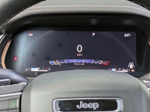 New 2025 Jeep Grand Cherokee Limited w/ Trailer Tow Package image 11