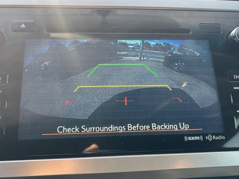 Used 2017 Subaru Outback 2.5i Premium AWD/4WD image 12