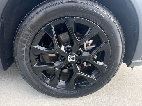 Used 2025 Honda HR-V Sport image 11