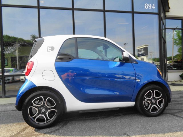 Used 2017 smart fortwo electric drive RWD image 4