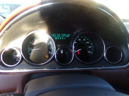 Used 2014 Buick Enclave Premium image 21