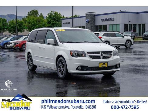 Used 2017 Dodge Grand Caravan GT FWD image 1