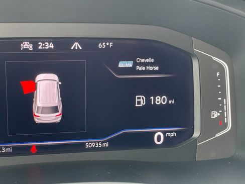 Used 2023 Volkswagen Atlas SE image 30