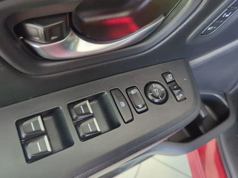 Used 2025 Honda Pilot Black Edition image 10