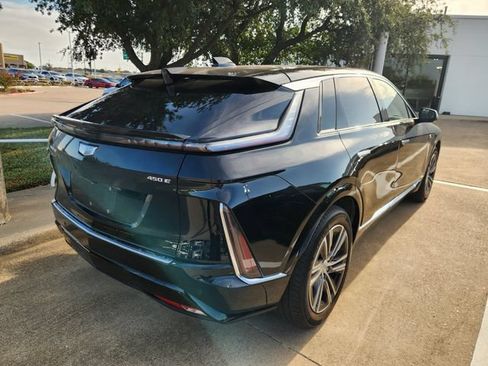 Used 2024 Cadillac Lyriq Luxury RWD image 6
