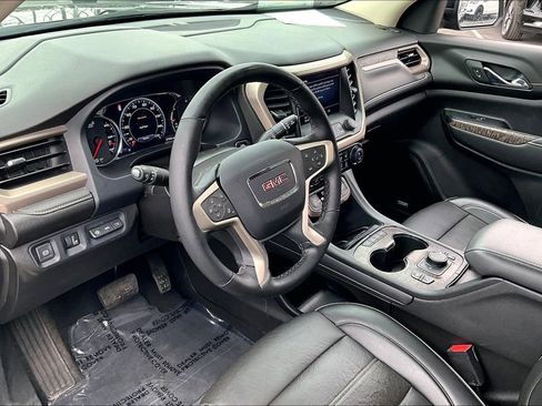 Used 2023 GMC Acadia Denali FWD image 17