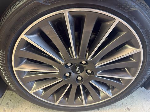 Used 2015 Lincoln MKZ w/ Equipment Group 102A Reserve FWD image 38