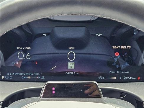 Used 2025 Lincoln Aviator Reserve AWD/4WD image 10