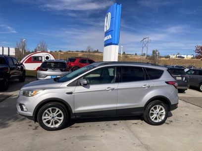 Used 2018 Ford Escape SE w/ SE Sync 3 Package