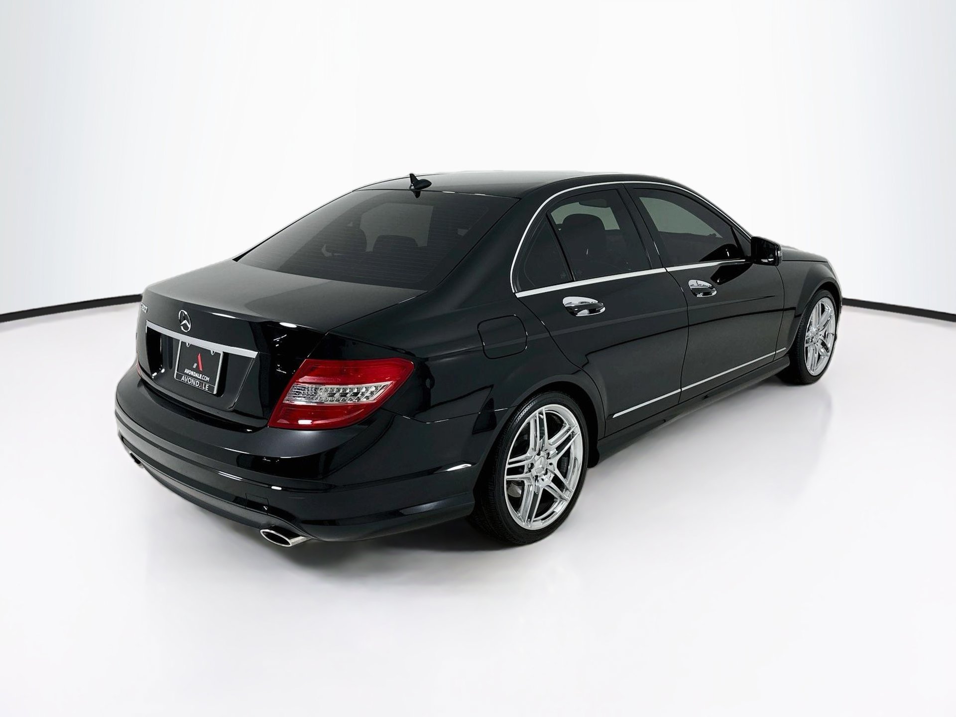 Used 2010 Mercedes-Benz C 300 Sedan image 8