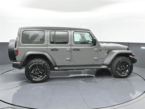 Used 2023 Jeep Wrangler Unlimited w/ Sun & Screen Package AWD/4WD image 27