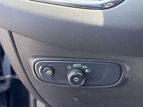 Used 2024 Chevrolet Equinox LT w/ LPO, Floor Liner Package FWD image 17