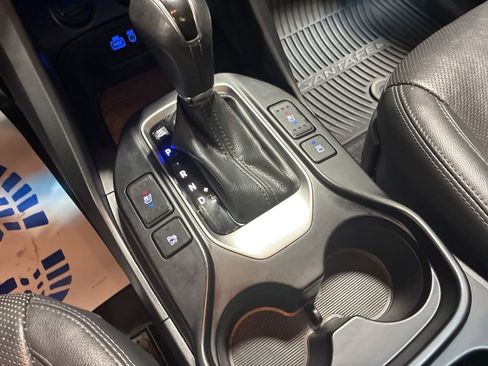 Used 2017 Hyundai Santa Fe Limited w/ Cargo Package image 29