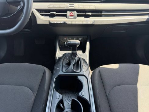 Used 2026 Kia K4 FWD image 40