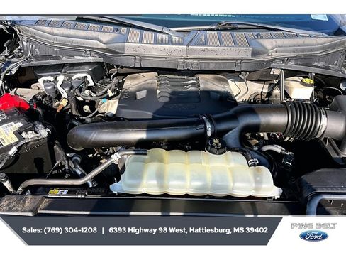 Certified 2022 Ford F150 Platinum w/ Equipment Group 701A High AWD/4WD image 8