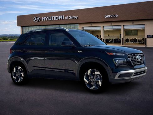 New 2026 Hyundai Venue SEL FWD image 10