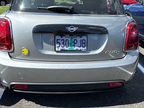 Used 2024 MINI Cooper SE FWD image 8