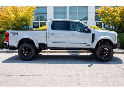 New 2026 Ford F250 Lariat w/ Black Appearance Package