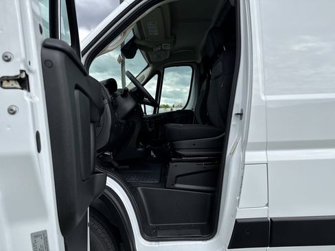 New 2026 RAM ProMaster 2500 w/ Advanced Safety Group FWD image 5