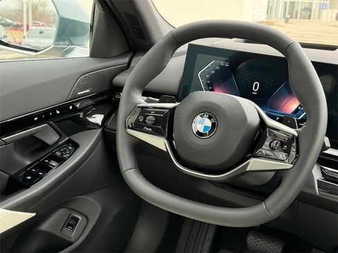 New 2026 BMW 530i xDrive image 9