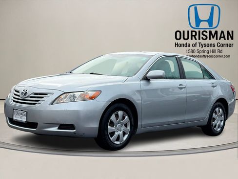 Used 2007 Toyota Camry LE image 2