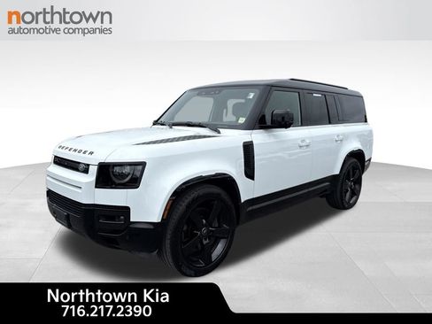 Used 2025 Land Rover Defender 130 X-Dynamic SE AWD/4WD image 1