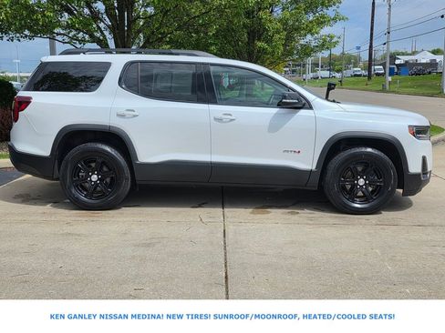 Used 2023 GMC Acadia AT4 w/ Technology Package AWD/4WD image 2
