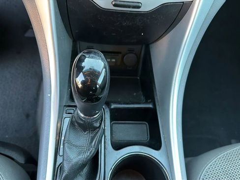 Used 2014 Hyundai Sonata SE image 27
