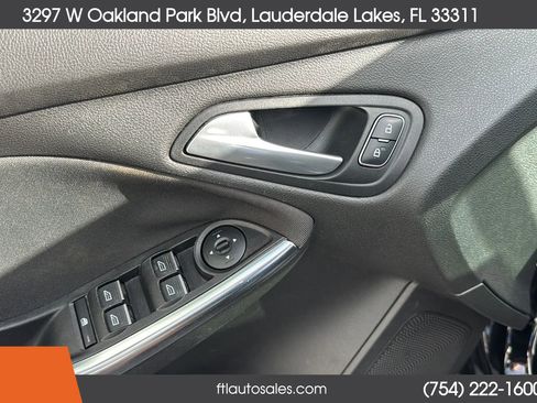 Used 2018 Ford Focus ST image 23