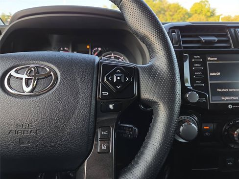 Used 2024 Toyota 4Runner TRD Off-Road Premium w/ Off Road Premium Plus Package AWD/4WD image 17