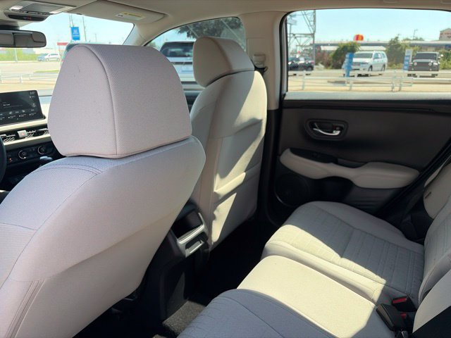 Used 2026 Honda HR-V LX image 9
