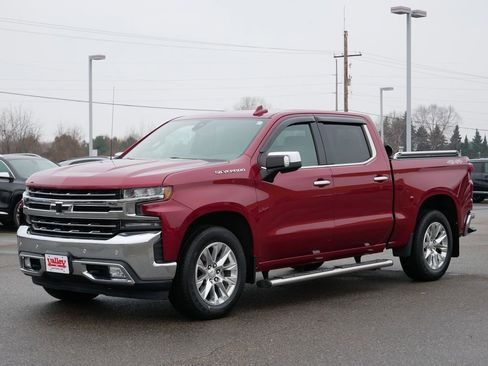 Used 2019 Chevrolet Silverado 1500 LTZ w/ LTZ Premium Package AWD/4WD image 5