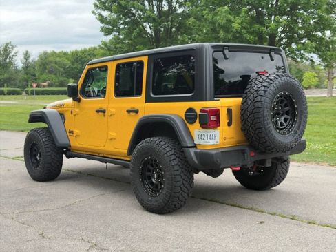 Used 2021 Jeep Wrangler Unlimited Rubicon w/ Dual Top Group AWD/4WD image 8