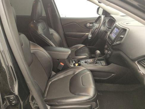 Used 2021 Jeep Cherokee Latitude Plus FWD image 21