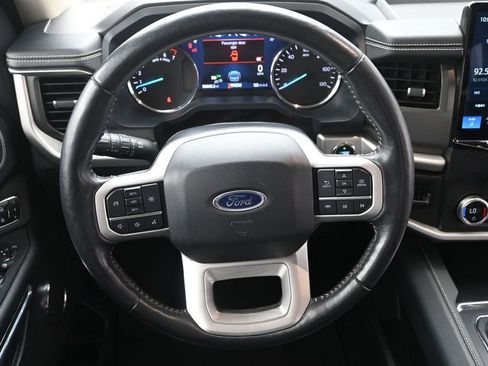 Used 2024 Ford Expedition XLT RWD image 26