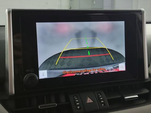 Used 2024 Toyota RAV4 XLE Premium image 20